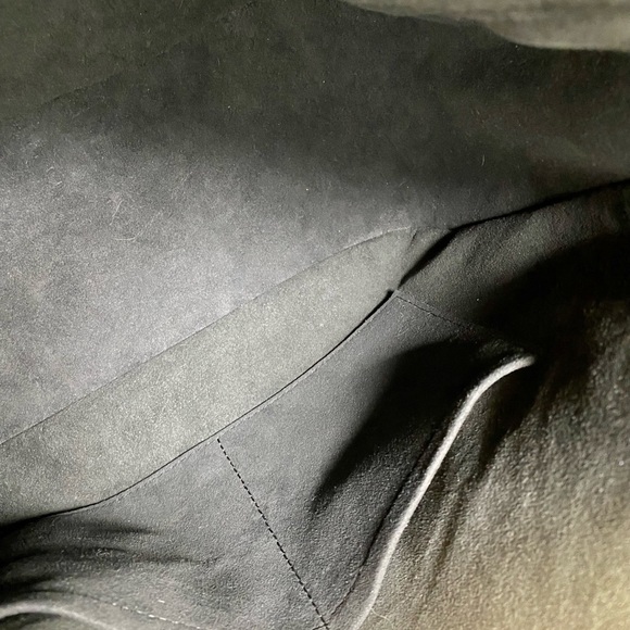 Louis Vuitton Gaia Noir - Picture 5 of 16